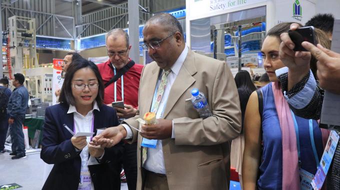 Máquina de fabricação de tortilhas de baixa energia de alta velocidade 2000pcs/h 15